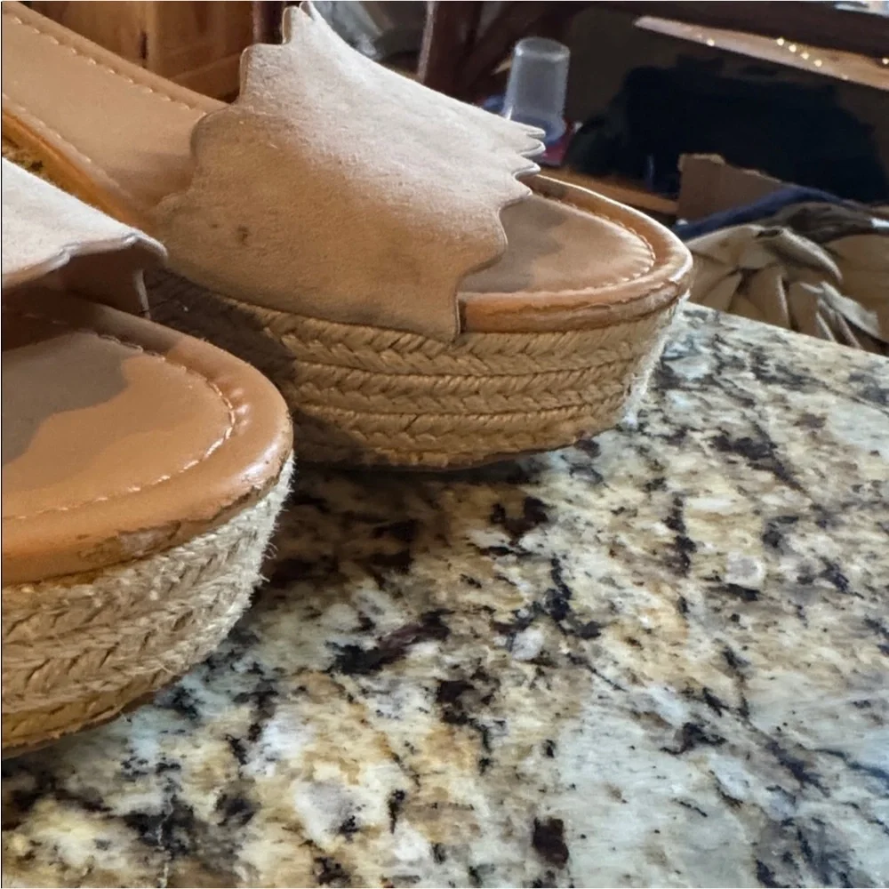 J by J. Crew scalloped tan suede platform espadrilles Size 10.5